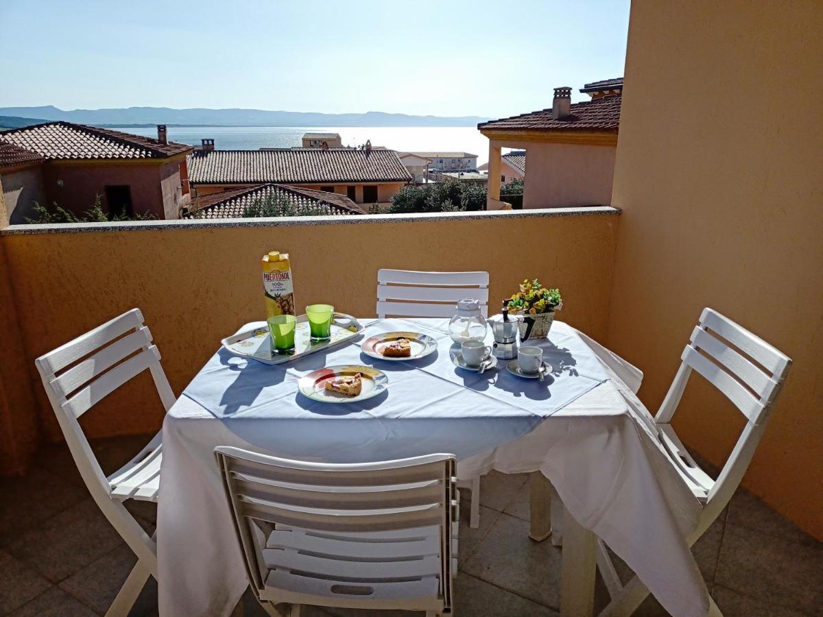 Ferienwohnung Tanca Della Torre Trilocale Vista Mare Isola Rossa Exterior foto